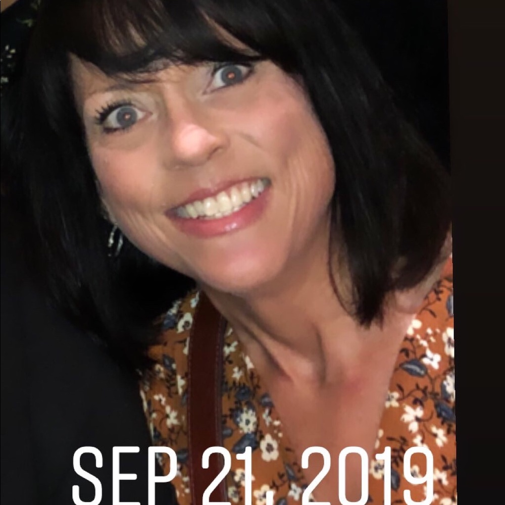 Meet your Posher, Lisa